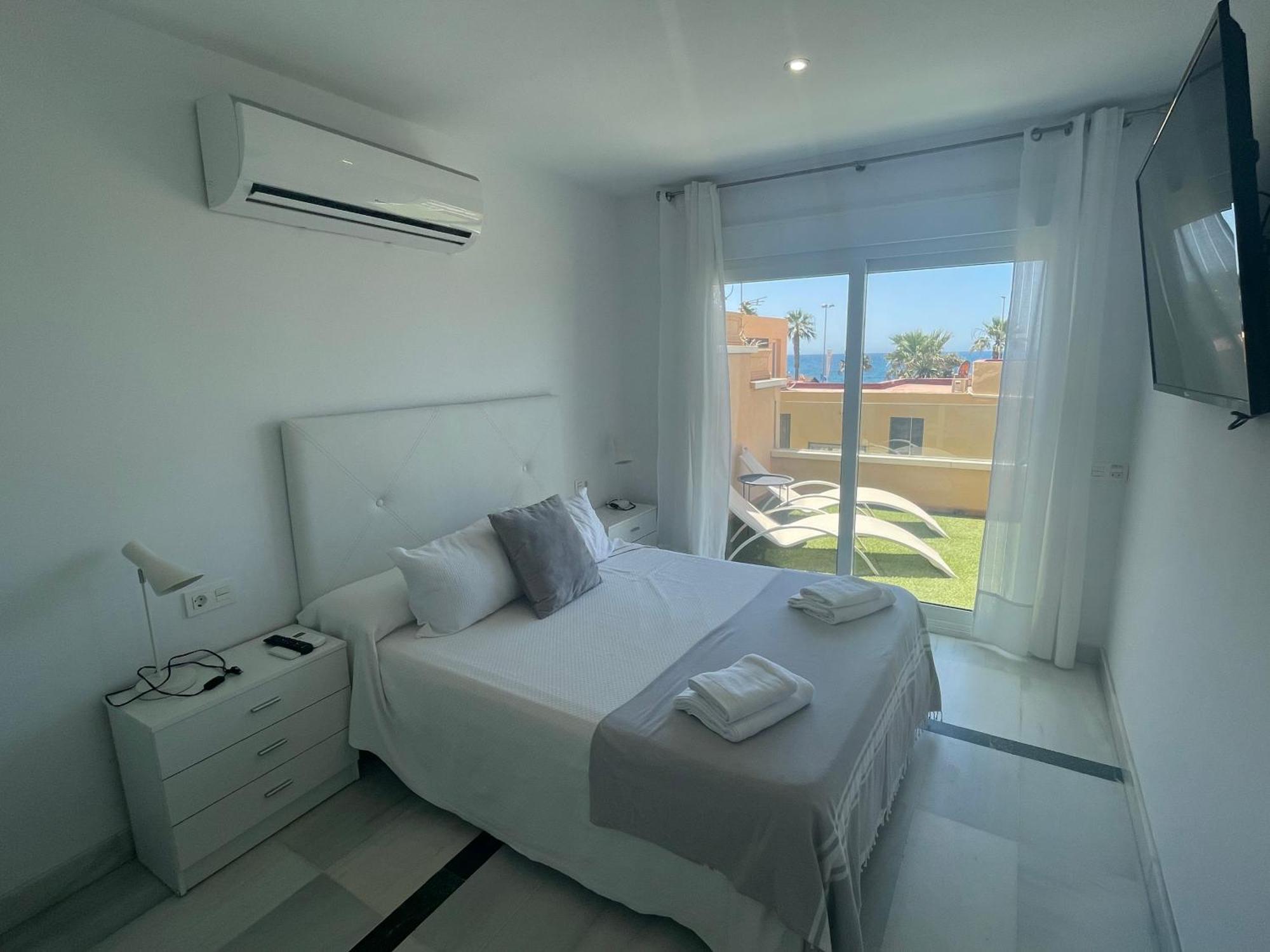 Apartamento 3 Home Suites Almeria Luaran gambar