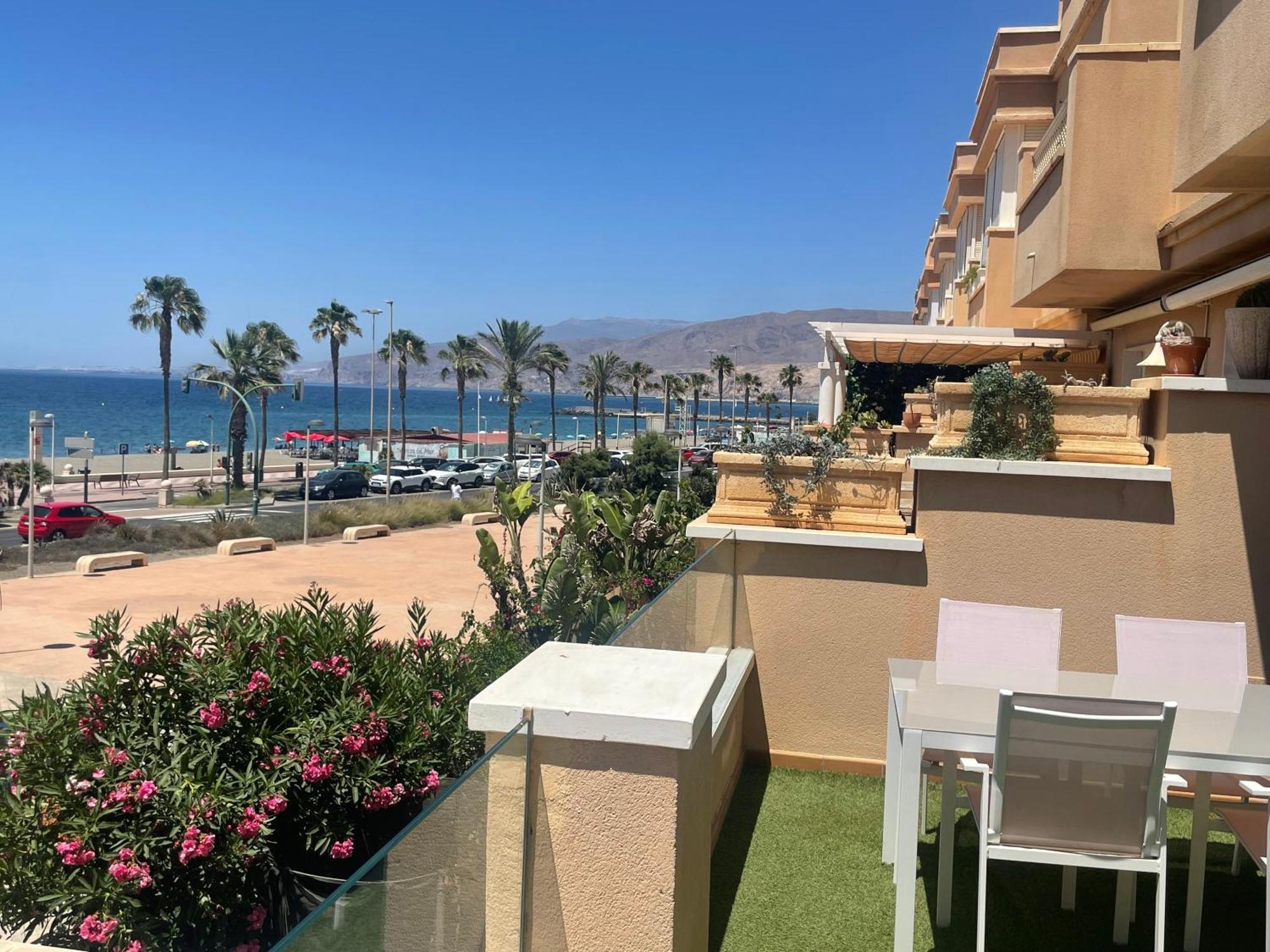 Apartamento 3 Home Suites Almeria Luaran gambar